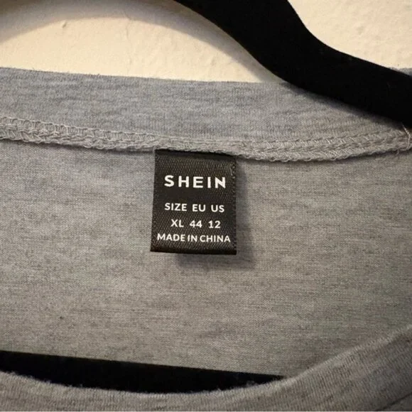 SHEIN Gray Tee with Sunflower Graphic - Picture 2 of 2